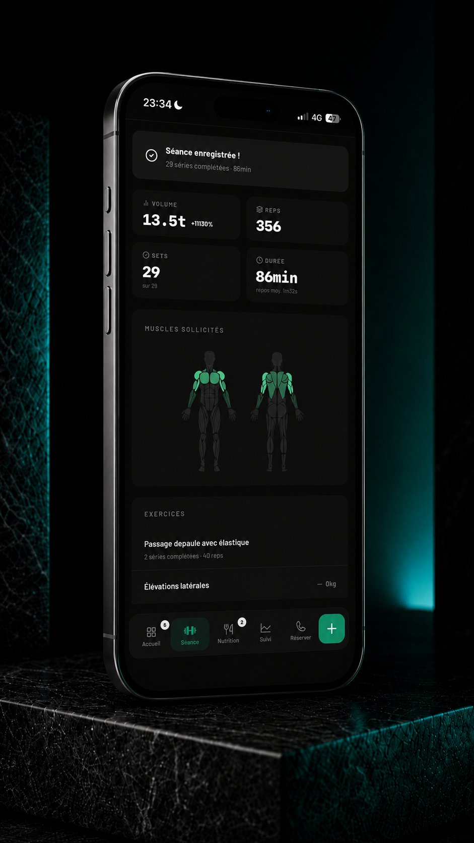 Aperçu STRYVR du récapitulatif d’une séance avec volume, répétitions et muscles sollicités